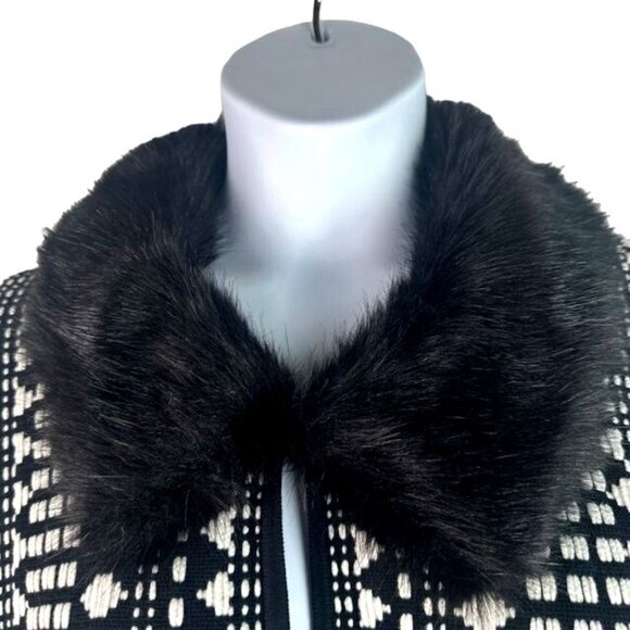 NWT Chico's Black & White Knit Cardigan Sweater Removable Faux Fur Collar XL - Picture 7 of 13